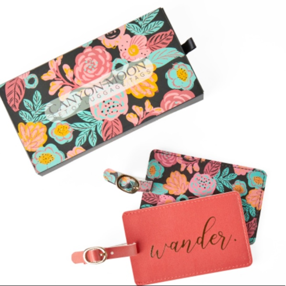 NWT Canyon Moon Wander Luggage Tag Set
Of Two